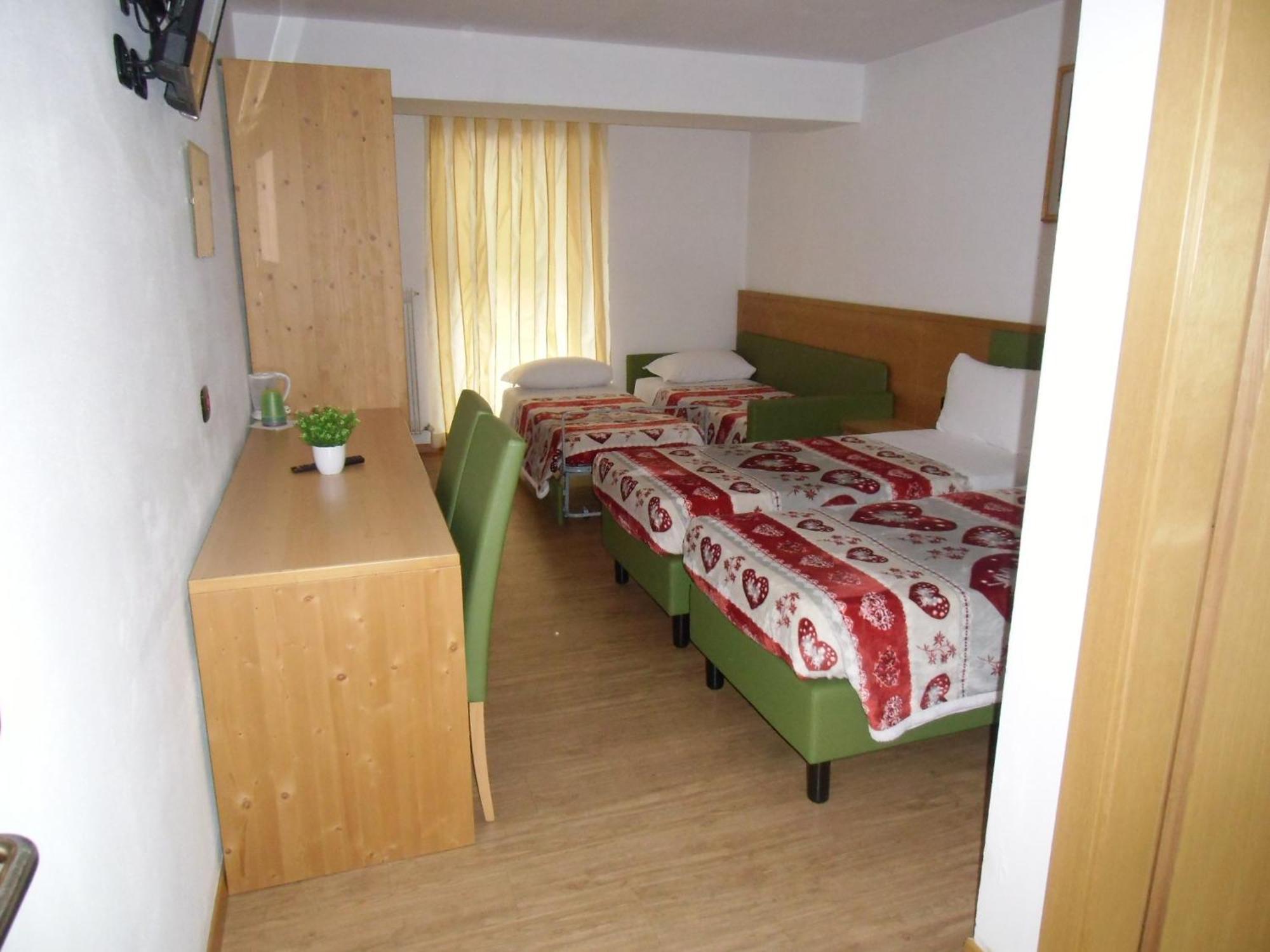 Garni Festil Hotel Кампитело ди Фаса Екстериор снимка