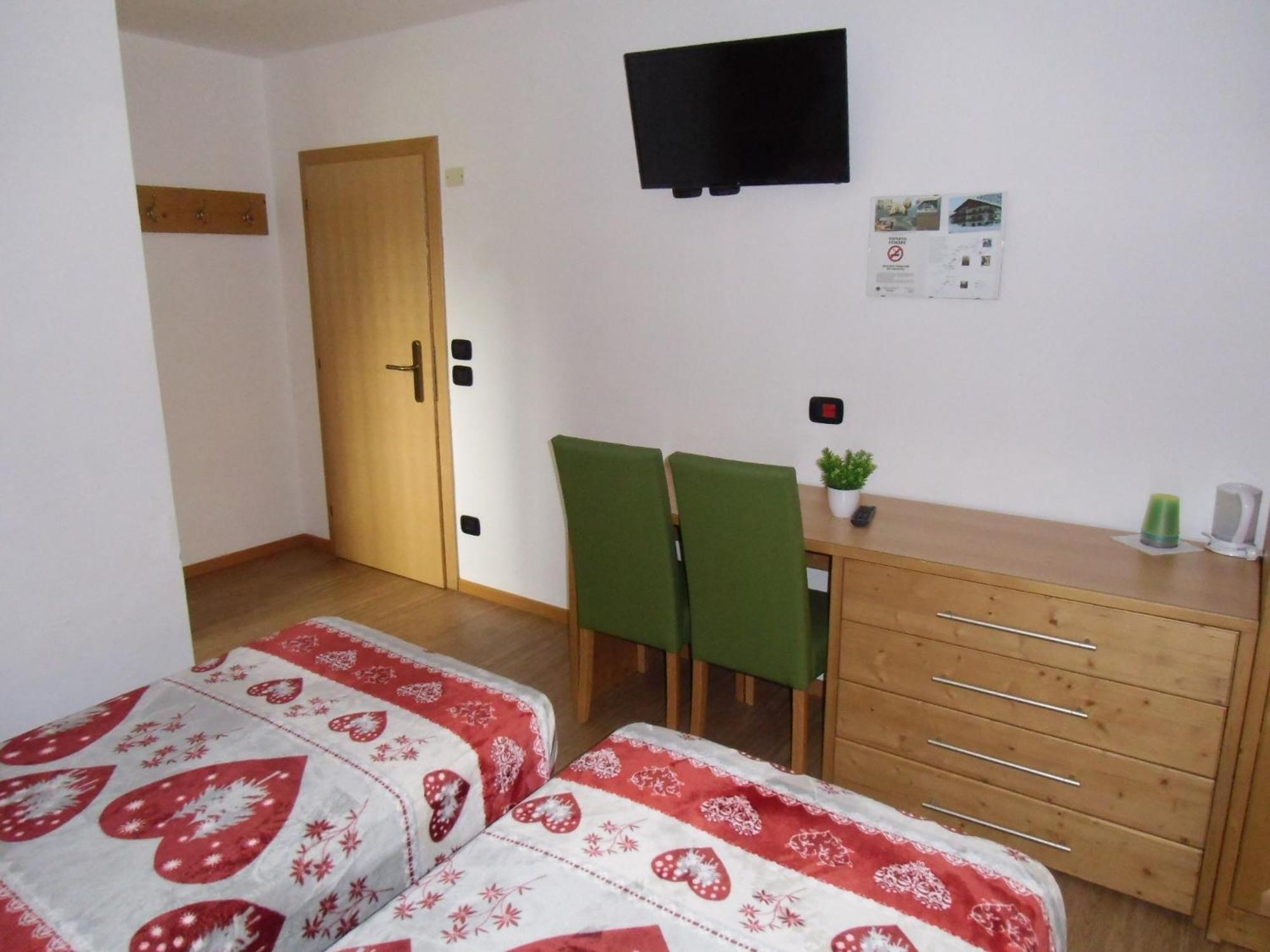Garni Festil Hotel Кампитело ди Фаса Екстериор снимка