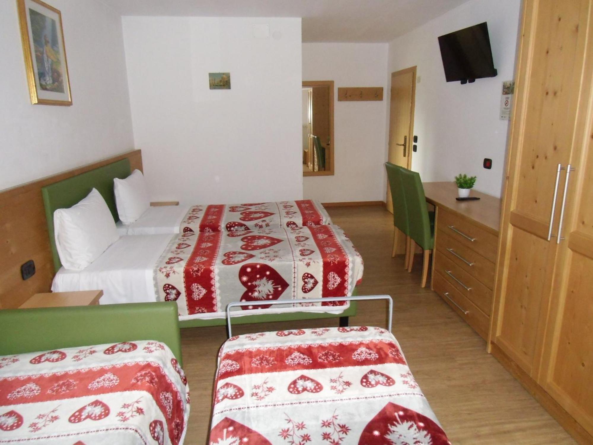 Garni Festil Hotel Кампитело ди Фаса Екстериор снимка