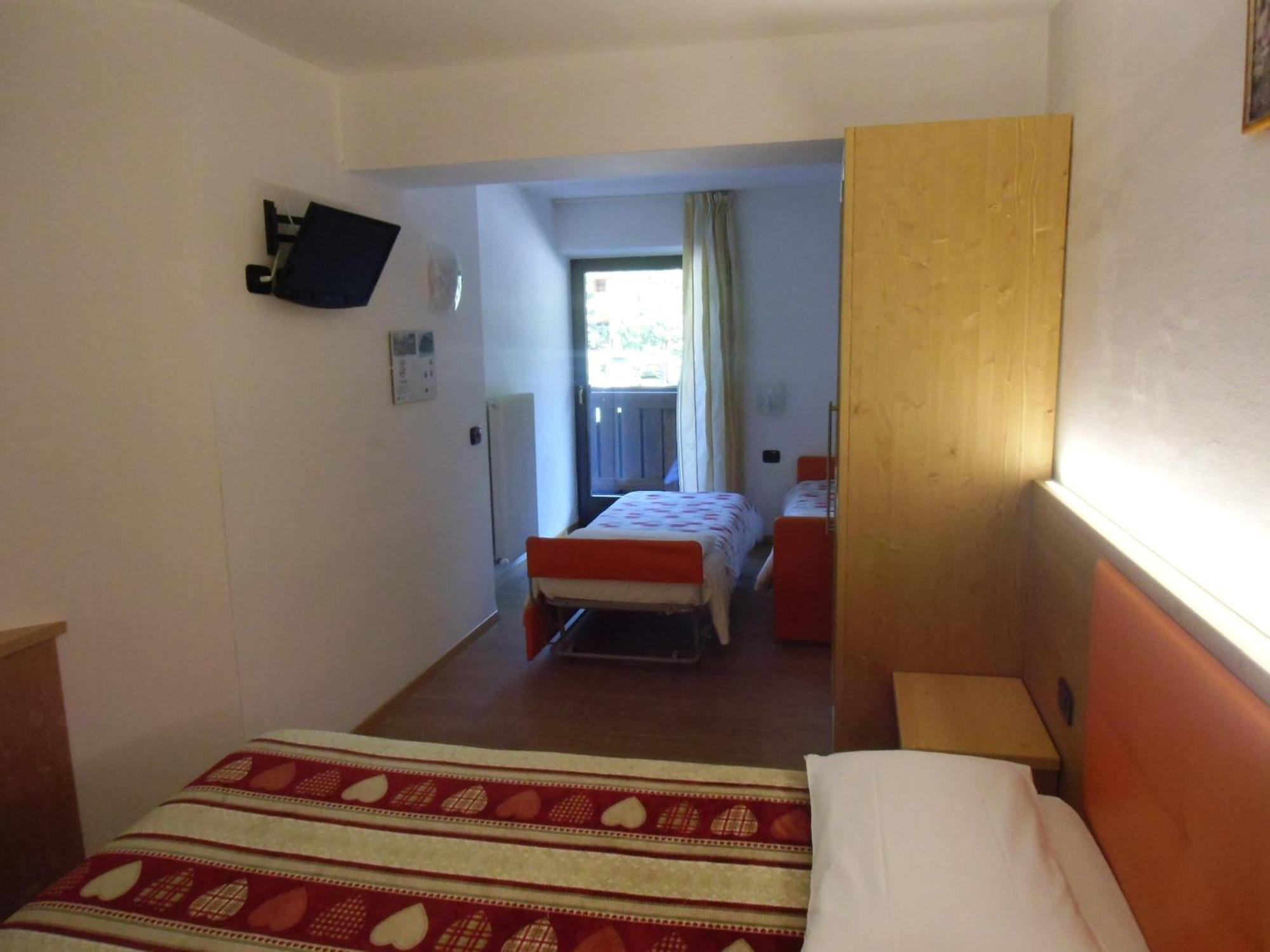 Garni Festil Hotel Кампитело ди Фаса Екстериор снимка